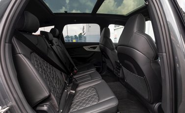 Audi SQ7 17