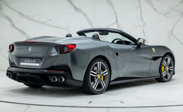Ferrari Portofino 6