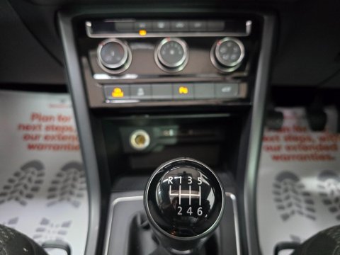 Volkswagen Touran 2.0 TDI BlueMotion Tech SE Family Euro 6 (s/s) 5dr 31