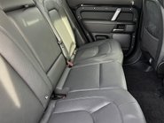 Land Rover Defender V8 46