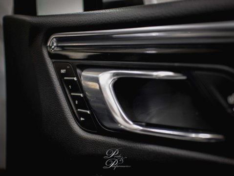 Porsche Macan 3.0 Macan S D Semi-Auto 4WD 5dr 36