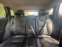 Volvo V40 2.0 D3 Inscription Hatchback 5dr Diesel Auto Euro 6 (s/s) (150 ps) 9