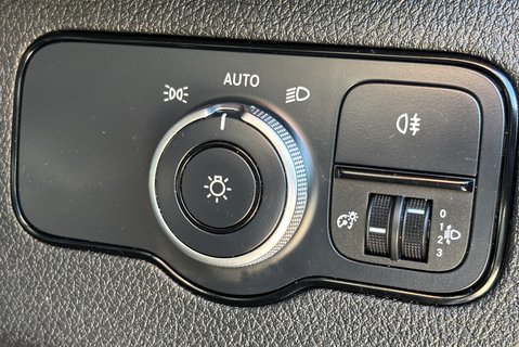 Mercedes-Benz Sprinter 315 Cdi Progressive Glass Frail Van 28