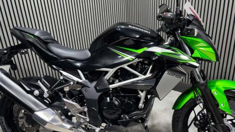 Kawasaki Z 2023 125CC NAKED BIKE MOT 10/27 WARRANTY SERVICED 1 OWNER 23