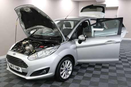 Ford Fiesta TITANIUM 16