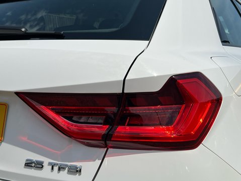 Audi A1 SPORTBACK TFSI SPORT 19
