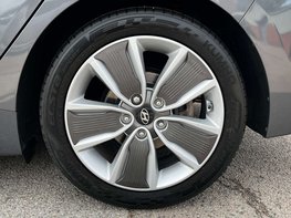 Hyundai IONIQ 1.6 IONIQ Premium SE FHEV Semi-Auto 5dr 13