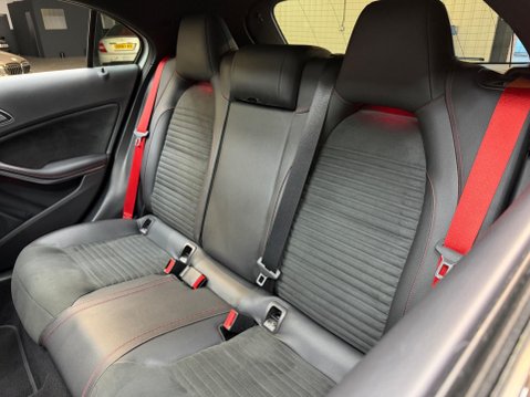 Mercedes-Benz A Class 2.0 A45 AMG SpdS DCT 4MATIC Euro 6 (s/s) 5dr 44