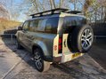Land Rover Defender HSE MHEV 6