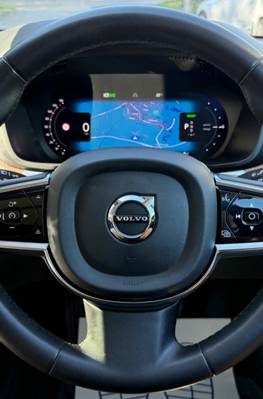 Volvo XC60 RECHARGE T8 ULTIMATE DARK AWD -PLUG IN HYBRID - VAT Q -PAN ROOF  