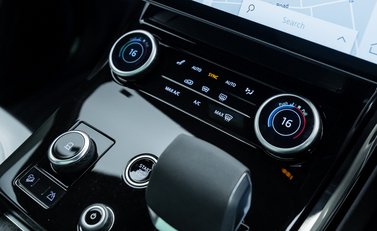 Land Rover Range Rover Sport P530 First Edition 21