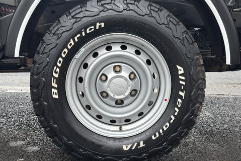 Isuzu D-Max ECB 1.9 TD Extra Cab Tipper 27