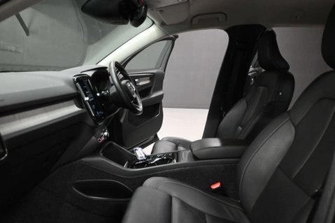 Volvo XC40 2.0 XC40 Inscription Pro B4 MHEV Auto 5dr 26