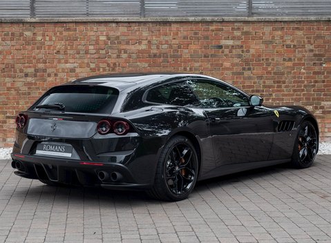 Ferrari GTC4 Lusso 7