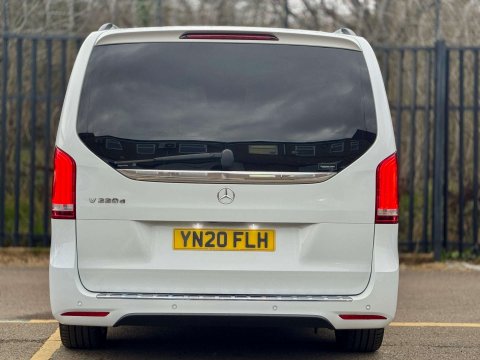 Mercedes-Benz V Class 2.2 V220d AMG Line MPV 5dr Diesel G-Tronic+ Euro 6 (s/s) 7 Seat (163 ps) 39