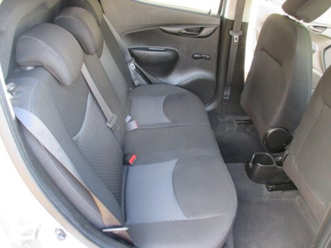 Vauxhall Viva 1.0i SE Euro 6 5dr 30