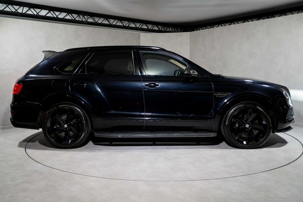 Bentley Bentayga W12. ALL TERRAIN SPEC. PANORAMIC ROOF. H, C & M SEATS. PRIVACY GLASS. 1