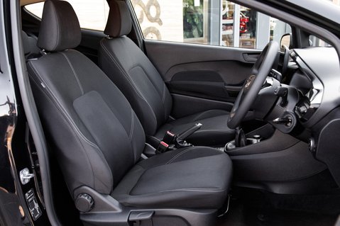Ford Fiesta TREND 27