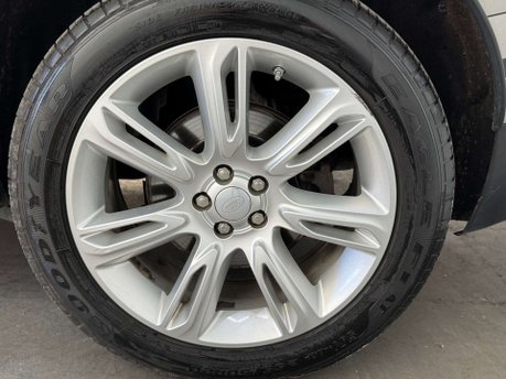 Land Rover Range Rover Velar 2.0 Range Rover Velar SE D180 Auto 4WD 5dr 31