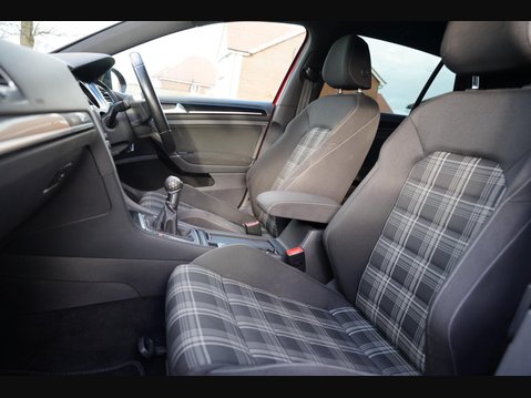 Volkswagen Golf 2.0 TDI BlueMotion Tech GTD Euro 6 (s/s) 5dr 28