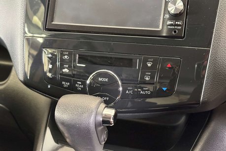 Nissan Serena 32