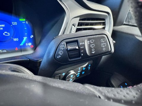 Ford Kuga 2.5h Duratec ST-Line X Edition CVT Euro 6 (s/s) 5dr 24