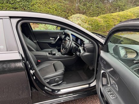 Mercedes-Benz A Class 1.3 A180 Sport (Executive) 7G-DCT Euro 6 (s/s) 5dr 68