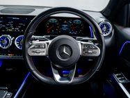Mercedes-Benz GLB 1.3 GLB 200 AMG Line Premium Plus Night Edition 5dr 31