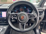 Porsche Macan PDK 16