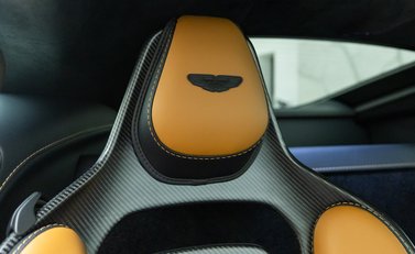 Aston Martin V12 Vantage 14