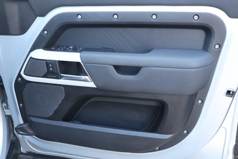 Land Rover Defender 110 HARD TOP SE MHEV with upgraded wheels £9500 REAR SEAT CONVERSION FITTED 16