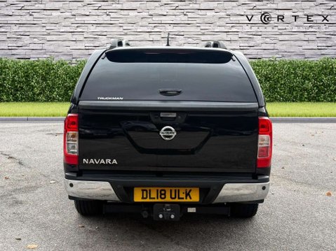 Nissan Navara 2.3 Navara Tekna dCi Auto 4WD 5dr 7