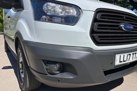 Ford Transit 350 L3H2 130 ps DCIV with Air Con & Sat Nav 23