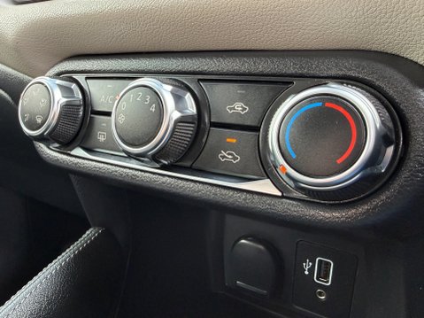 Nissan MICRA IG-T ACENTA AUTOMATIC 29