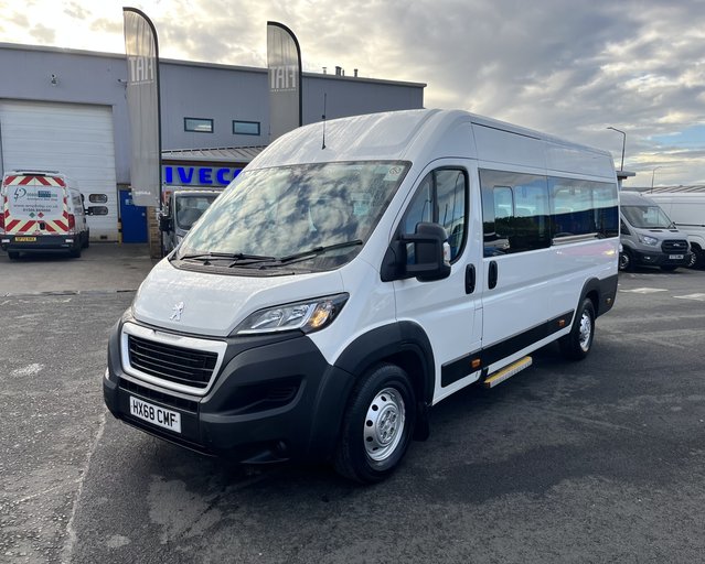 Peugeot Boxer PEUGEOT BOXER 440 L4H2 BLUE 17 SEATER MINIBUS