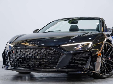 Audi R8 5.2 FSI V10 Spyder 2dr Petrol S Tronic quattro Euro 6 (s/s) (570 ps) 21