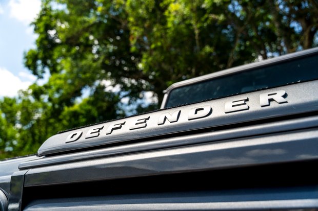 Land Rover Defender 90 NOW SOLD. SIMILAR REQUIRED. PLEASE CALL 01903 254800. 2