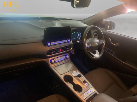 Hyundai KONA 64kWh Premium SUV 5dr Electric Auto (10.5kW Charger) (204 ps) Cruise Contr 14