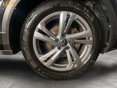 Volkswagen T-Roc 1.5 TSI R-Line SUV 5dr Petrol Manual Euro 6 (s/s) (150 ps) Air Con - Alloys 10