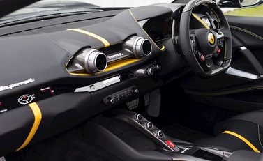 Ferrari 812 Superfast 16