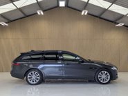 Jaguar XF 2.0 XF R-Sport D AWD Auto 4WD 5dr 18