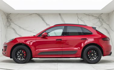 Porsche Macan GTS 2