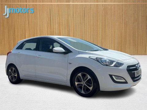 Hyundai i30 1.4 Blue Drive SE Hatchback 5dr Petrol Manual Euro 6 (s/s) (100 ps) 5