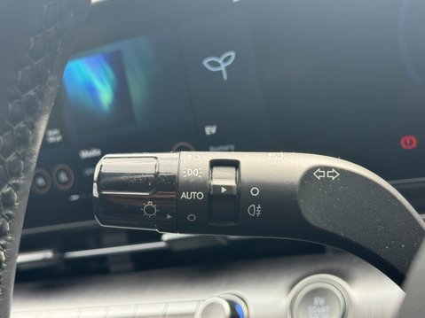 Hyundai KONA (Sold) 65.4kWh Advance SUV 5dr Electric Auto (218 ps) 16