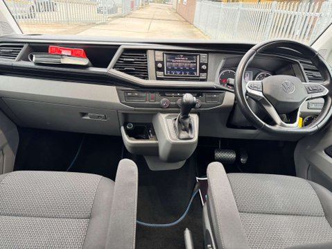 Volkswagen Transporter 2.0 Transporter T32 Highline TDI Semi-Auto 42
