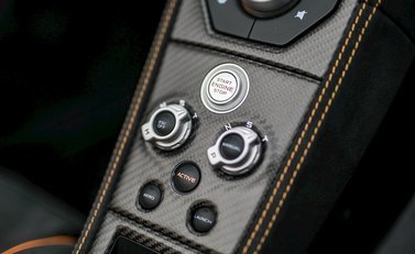 McLaren 675LT Spider 21