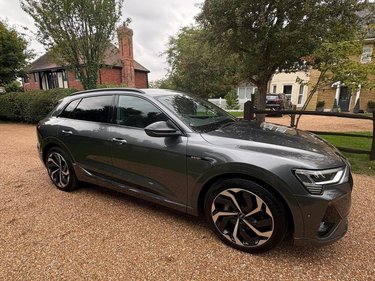 Audi E-Tron 55 Black Edition Auto quattro 5dr 95kWh 2