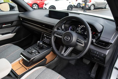 Mazda MX-30 SPORT LUX 4