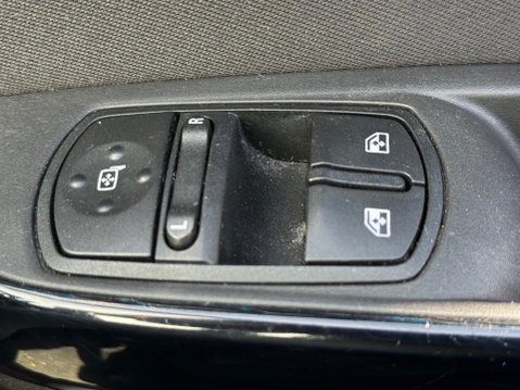 Vauxhall Corsa 1.4i ecoFLEX SRi VX Line Euro 6 5dr 15