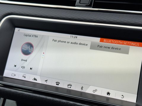 Land Rover Range Rover Evoque 2.0 P200 MHEV R-Dynamic S Auto 4WD Euro 6 (s/s) 5dr 22